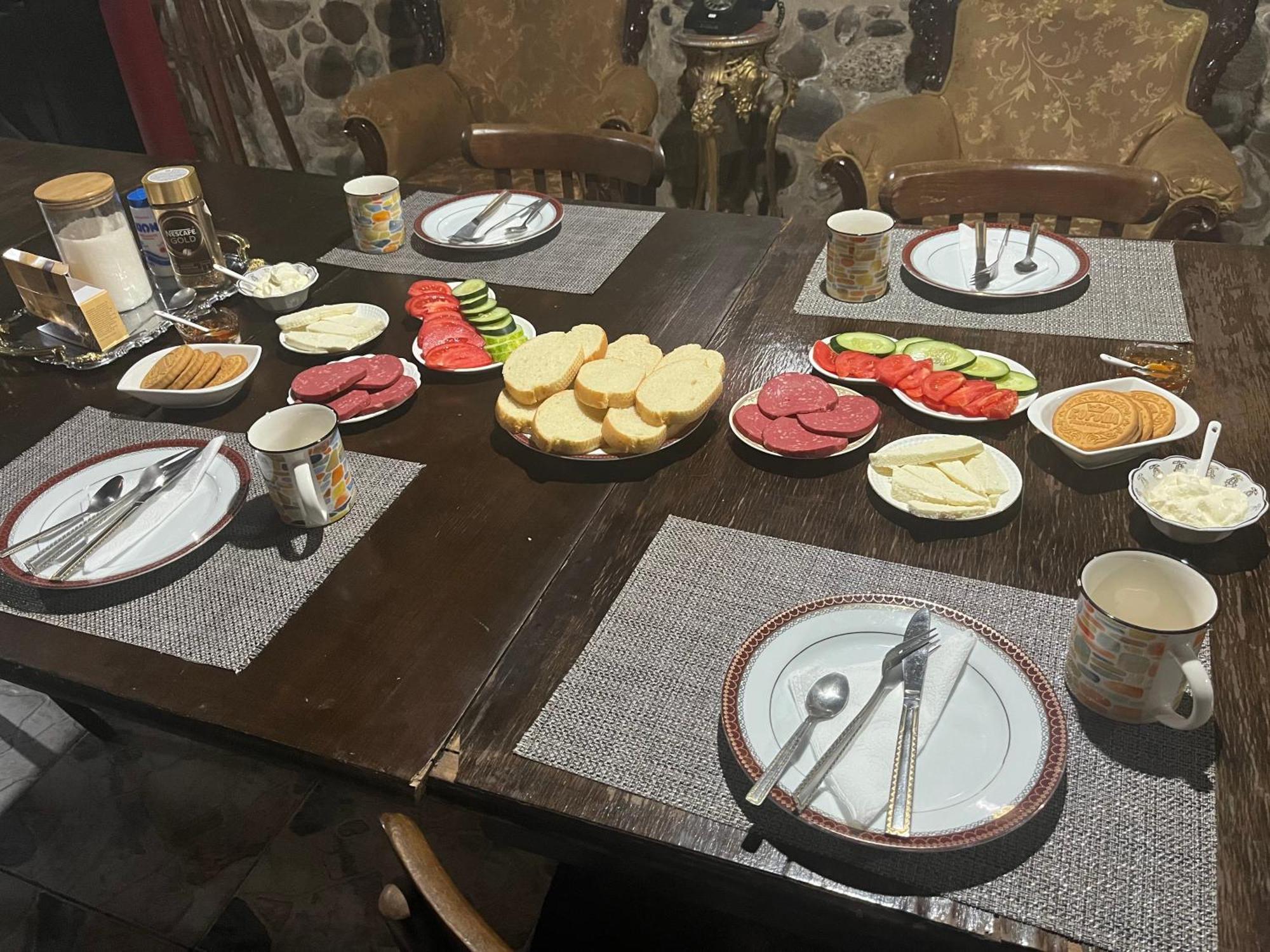 كوتايسي Book Hotel المظهر الخارجي الصورة